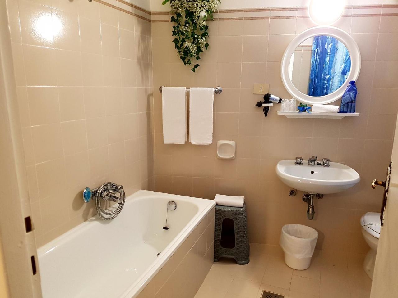 Hotel Astoria & Ninfea Spa Fiuggi Ngoại thất bức ảnh